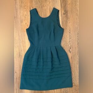 Elegant Teal Sleeveless Dress